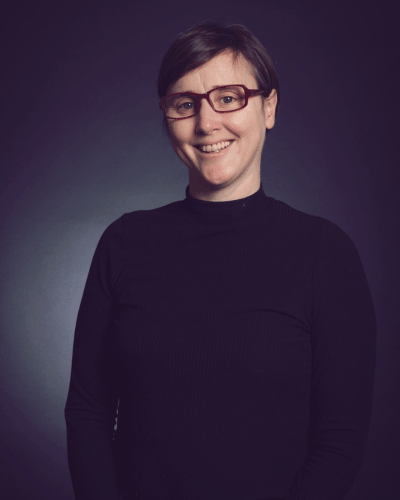 Portrait photo of Platinum Recruitment Consultant Helen Davies